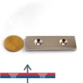 Неодимов магнит блок 60 x 20 x 4 мм с потопени дупки D4,5 D9,46 - N35 с намагнитване