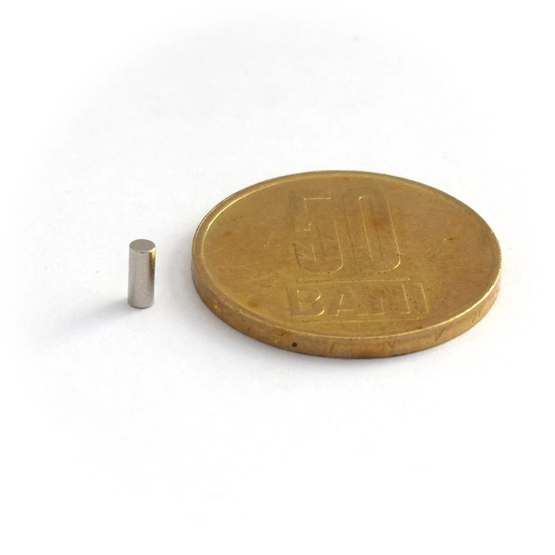 Magnet neodim cilindru 2 x 5 mm - N50 cu moneda