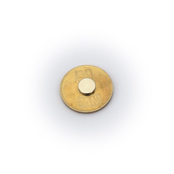 Magnet neodim disc 8 x 1,5 cu moneda