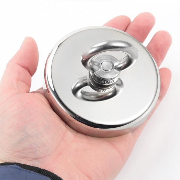 Неодимов магнит тенджера Ø90 мм с пръстеновиден кука в дланта на ръката