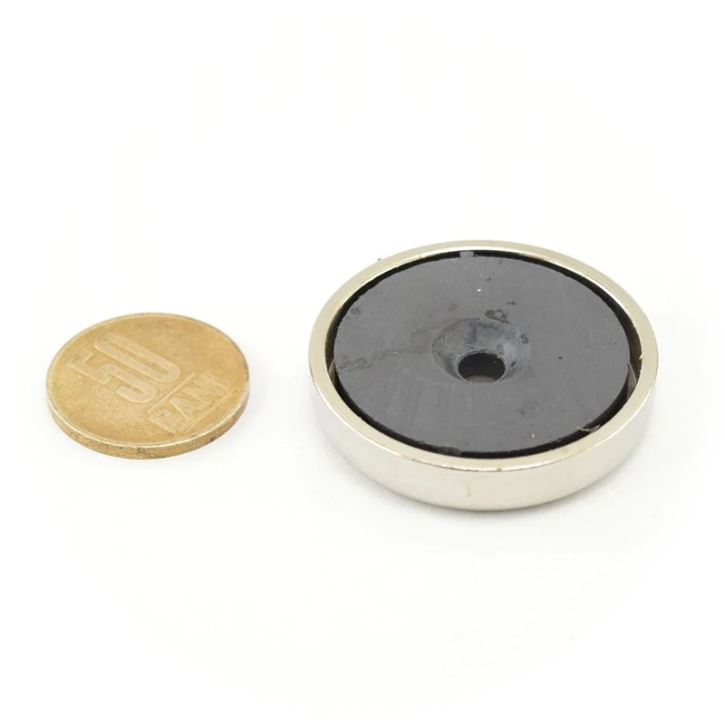 Magnet ferita oala D 40 mm cu moneda de 50 bani
