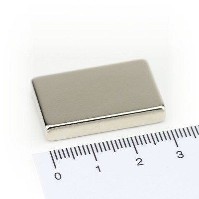Magnet neodim bloc 30 x 20 x 5 mm cu rigla