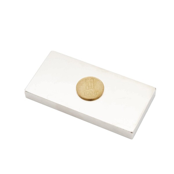 Magnet neodim bloc 100 x 50 x 10 mm N48 cu 50 bani peste