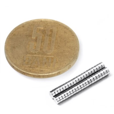 Magnet neodim disc 2,5 x 1 mm N52 - grupuri și moneda de 50 bani