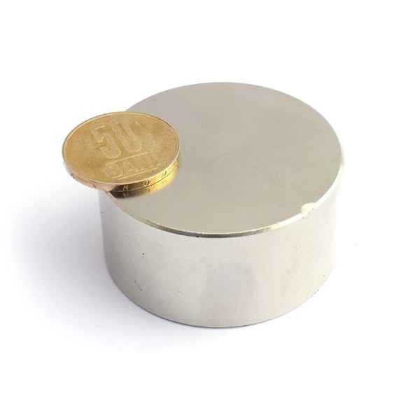 Magnet neodim disc 50 x 25 mm - N45 cu moneda