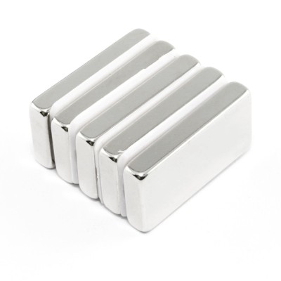 Magnet neodim bloc 30 x 15 x 5 mm N52 - grup