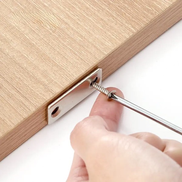 Изключително тънък неодимов магнитен затвор за мебели 41 x 17 x 2,3 мм - монтаж с винтове