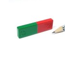 Magnet ferită bloc 50 x 15 x 5 mm roșu / verde pentru experimente